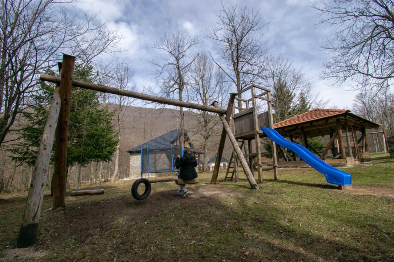 Dubovsko Holiday Park Hajducka Cesma מראה חיצוני תמונה